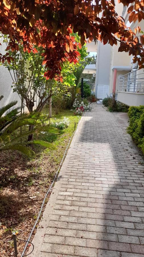Akrata Rose Garden Apartments I Paralia Akratas Eksteriør bilde